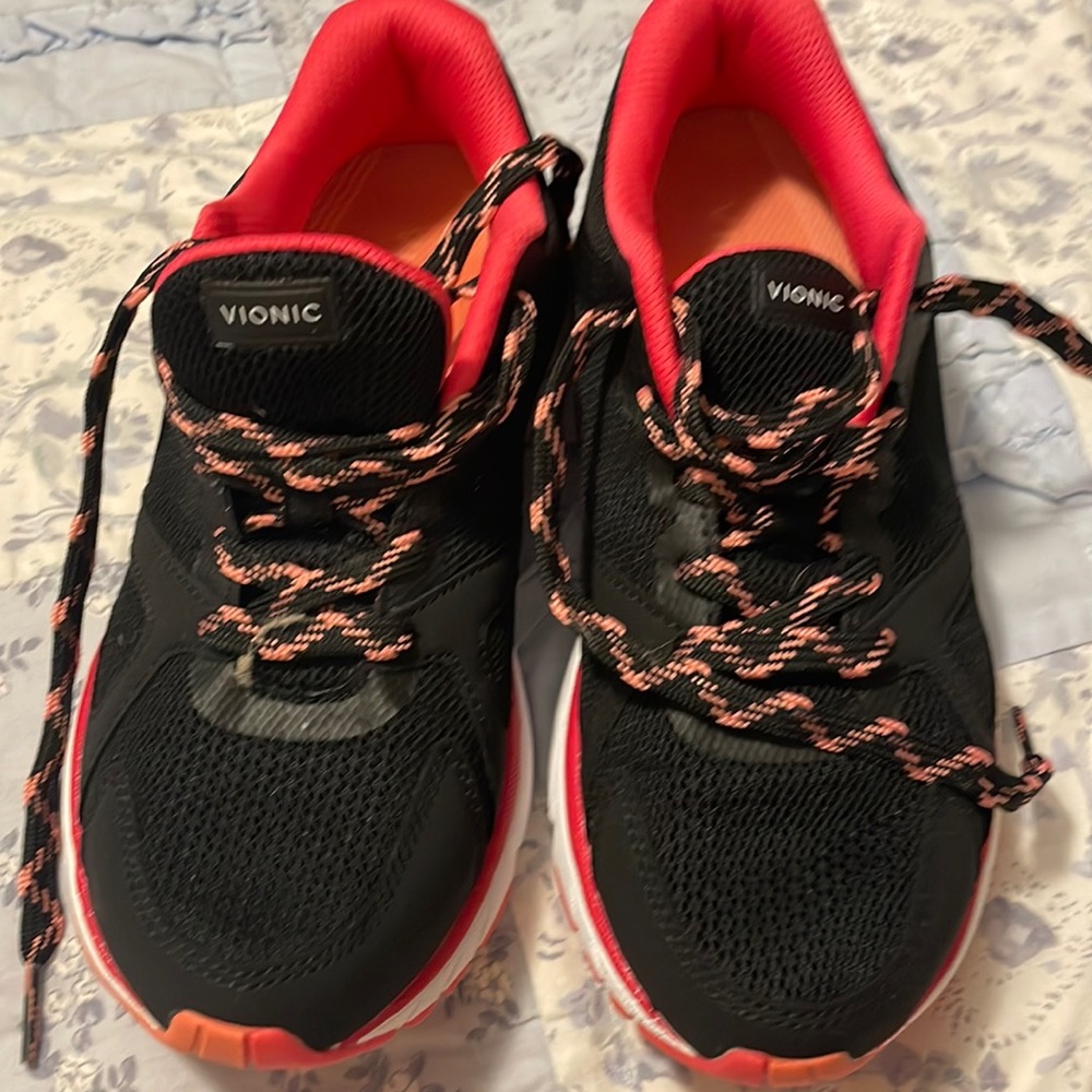 Vionic tennis shoes brand new worn 1 x